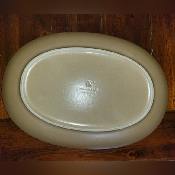 Pfaltzgraff Folk Art Brown 14 inch Oval Serving Platter Tan & Blue Floral Patten - Picture 2 of 3